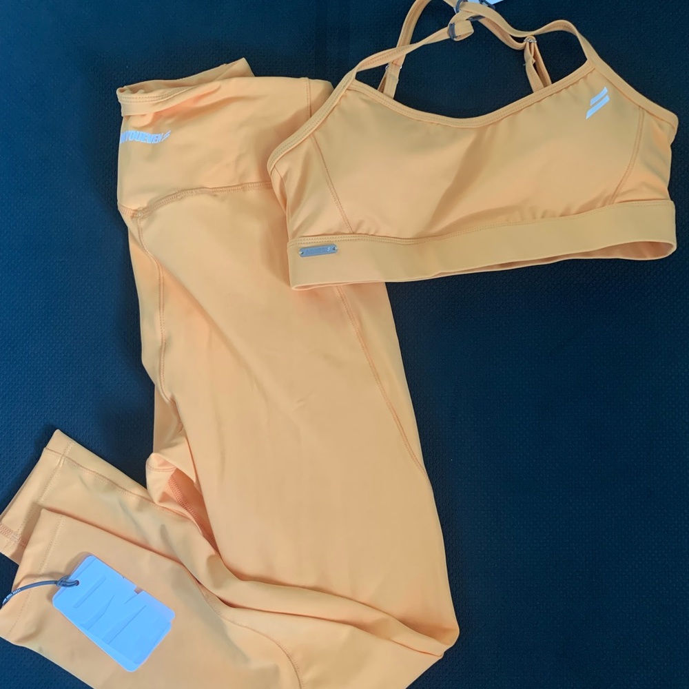 DOYOUEVEN bra and leggings set